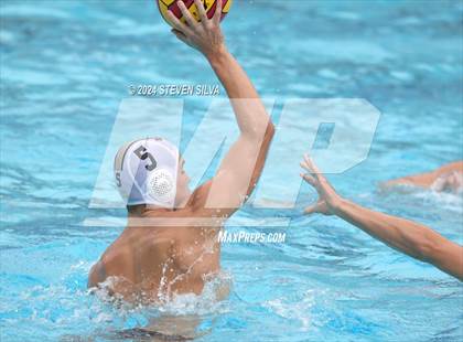 Thumbnail 3 in JSerra Catholic vs. Newport Harbor (CIF SoCal Regional Division 1 Final) photogallery.