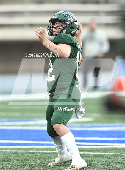 Thumbnail 3 in McClymonds vs. Pacifica (CIF State D2-A Final) photogallery.