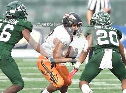 Thumbnail 2 in McClymonds vs. Pacifica (CIF State D2-A Final) photogallery.