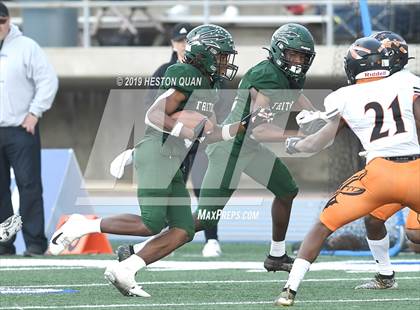 Thumbnail 3 in McClymonds vs. Pacifica (CIF State D2-A Final) photogallery.