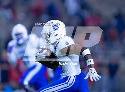 Thumbnail 3 in IMG Academy vs Central (MaxPreps Game of the Week) photogallery.
