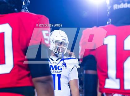 Thumbnail 3 in IMG Academy vs Central (MaxPreps Game of the Week) photogallery.