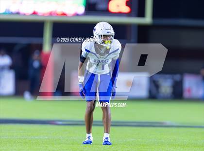 Thumbnail 3 in IMG Academy vs Central (MaxPreps Game of the Week) photogallery.