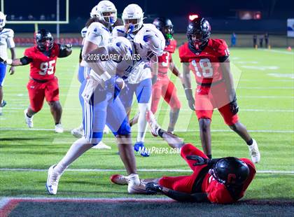 Thumbnail 3 in IMG Academy vs Central (MaxPreps Game of the Week) photogallery.