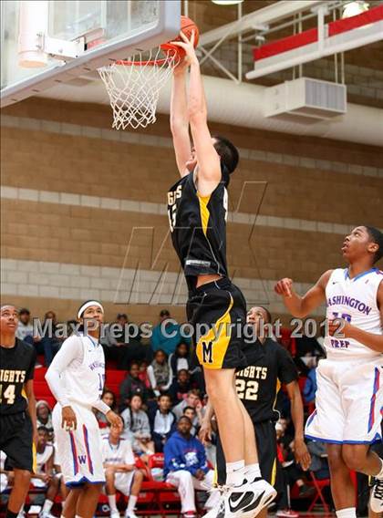 Thumbnail 2 in Washington vs. Bishop Montgomery (Sea Hawk Classic) photogallery.