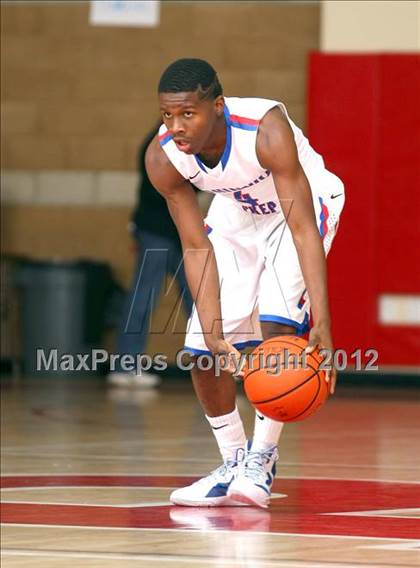 Thumbnail 1 in Washington vs. Bishop Montgomery (Sea Hawk Classic) photogallery.