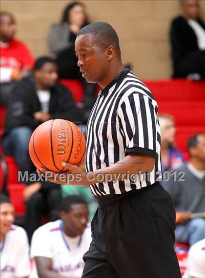 Thumbnail 3 in Washington vs. Bishop Montgomery (Sea Hawk Classic) photogallery.