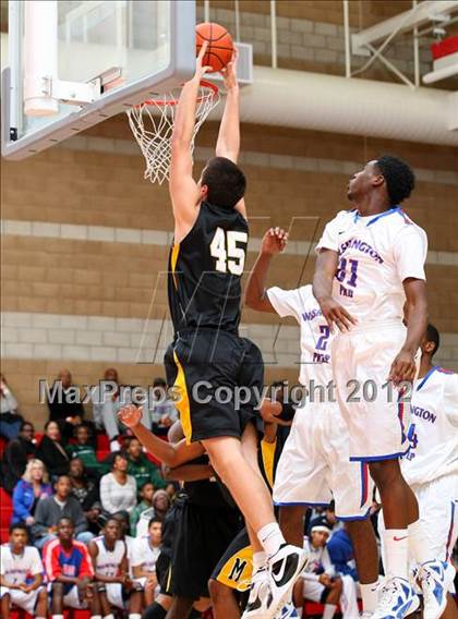 Thumbnail 1 in Washington vs. Bishop Montgomery (Sea Hawk Classic) photogallery.