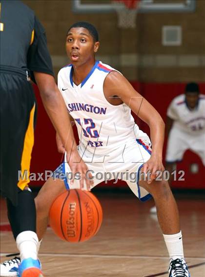 Thumbnail 1 in Washington vs. Bishop Montgomery (Sea Hawk Classic) photogallery.