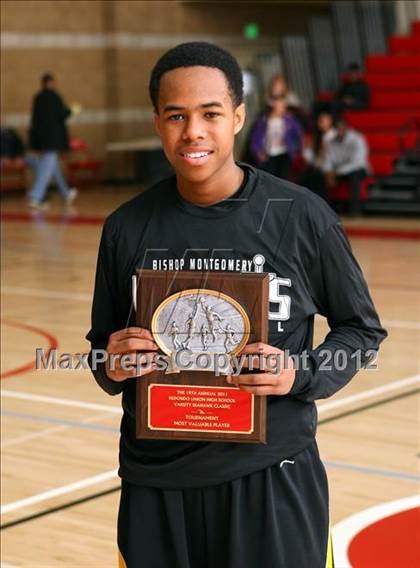 Thumbnail 3 in Washington vs. Bishop Montgomery (Sea Hawk Classic) photogallery.