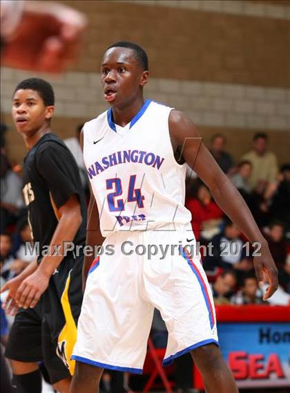 Thumbnail 1 in Washington vs. Bishop Montgomery (Sea Hawk Classic) photogallery.