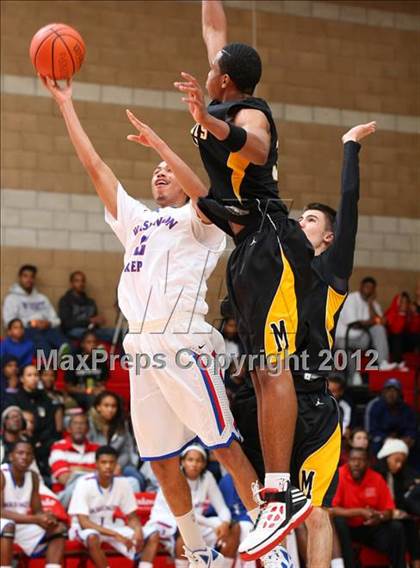 Thumbnail 1 in Washington vs. Bishop Montgomery (Sea Hawk Classic) photogallery.