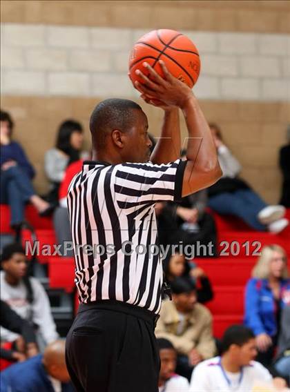 Thumbnail 1 in Washington vs. Bishop Montgomery (Sea Hawk Classic) photogallery.