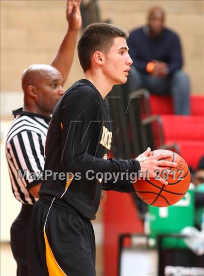 Thumbnail 1 in Washington vs. Bishop Montgomery (Sea Hawk Classic) photogallery.