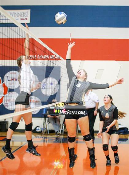 Thumbnail 1 in Lawrence vs. Decatur (SAC Tournament) photogallery.