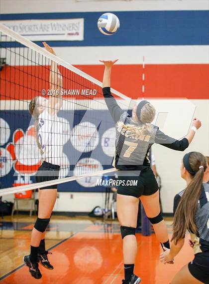 Thumbnail 2 in Lawrence vs. Decatur (SAC Tournament) photogallery.