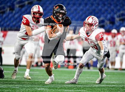 Thumbnail 3 in Amesbury vs Uxbridge (MIAA D7 Final) photogallery.