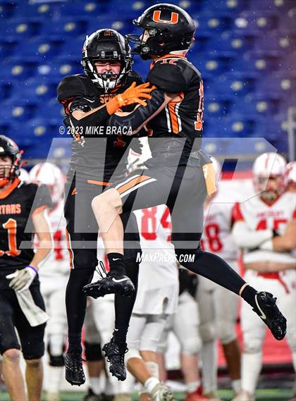 Thumbnail 2 in Amesbury vs Uxbridge (MIAA D7 Final) photogallery.
