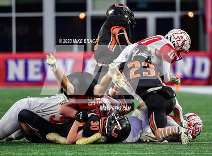 Thumbnail 1 in Amesbury vs Uxbridge (MIAA D7 Final) photogallery.