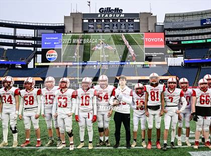 Thumbnail 2 in Amesbury vs Uxbridge (MIAA D7 Final) photogallery.