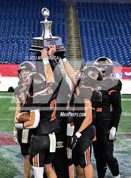 Thumbnail 1 in Amesbury vs Uxbridge (MIAA D7 Final) photogallery.