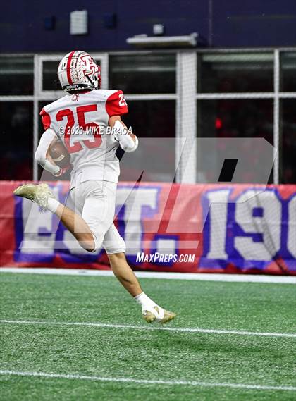 Thumbnail 1 in Amesbury vs Uxbridge (MIAA D7 Final) photogallery.