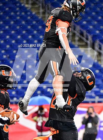 Thumbnail 1 in Amesbury vs Uxbridge (MIAA D7 Final) photogallery.