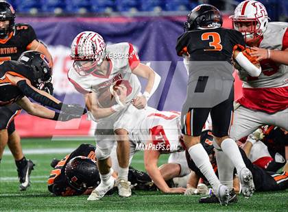 Thumbnail 1 in Amesbury vs Uxbridge (MIAA D7 Final) photogallery.