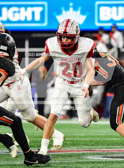 Thumbnail 1 in Amesbury vs Uxbridge (MIAA D7 Final) photogallery.
