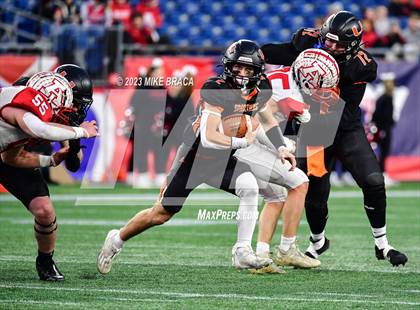 Thumbnail 3 in Amesbury vs Uxbridge (MIAA D7 Final) photogallery.