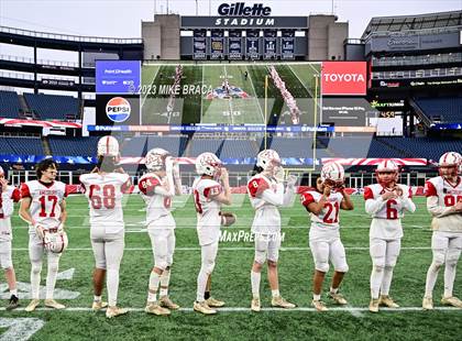 Thumbnail 2 in Amesbury vs Uxbridge (MIAA D7 Final) photogallery.
