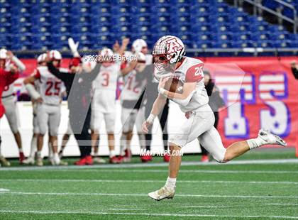 Thumbnail 1 in Amesbury vs Uxbridge (MIAA D7 Final) photogallery.