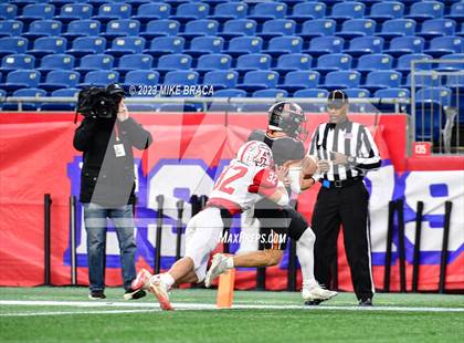 Thumbnail 2 in Amesbury vs Uxbridge (MIAA D7 Final) photogallery.