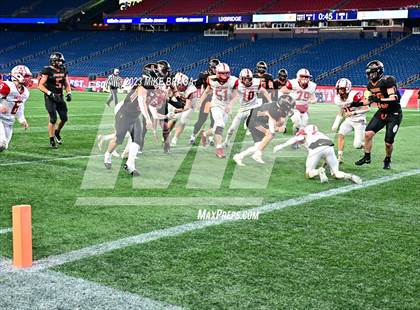 Thumbnail 1 in Amesbury vs Uxbridge (MIAA D7 Final) photogallery.