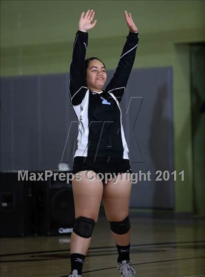 Thumbnail 2 in Carson vs. Granada Hills (CIF LACS D1 Final) photogallery.
