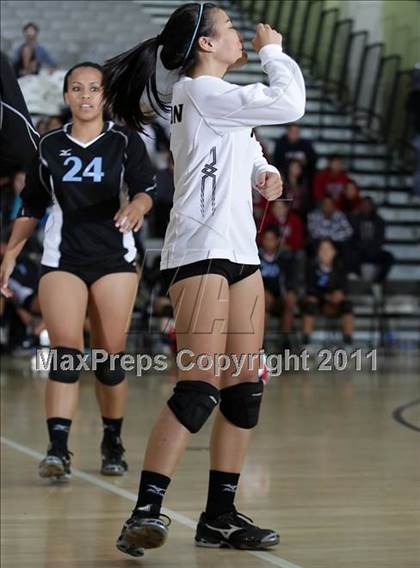 Thumbnail 2 in Carson vs. Granada Hills (CIF LACS D1 Final) photogallery.