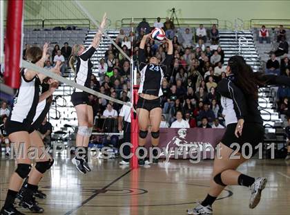 Thumbnail 1 in Carson vs. Granada Hills (CIF LACS D1 Final) photogallery.