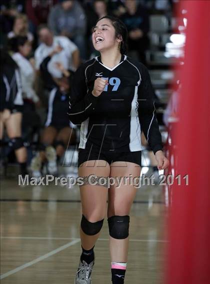 Thumbnail 3 in Carson vs. Granada Hills (CIF LACS D1 Final) photogallery.
