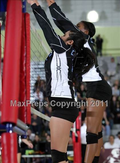 Thumbnail 3 in Carson vs. Granada Hills (CIF LACS D1 Final) photogallery.