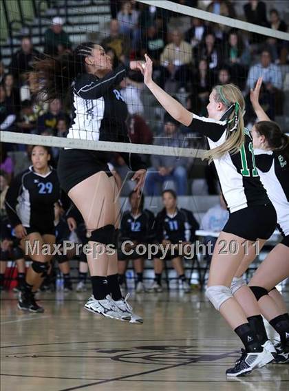 Thumbnail 3 in Carson vs. Granada Hills (CIF LACS D1 Final) photogallery.