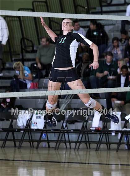 Thumbnail 1 in Carson vs. Granada Hills (CIF LACS D1 Final) photogallery.
