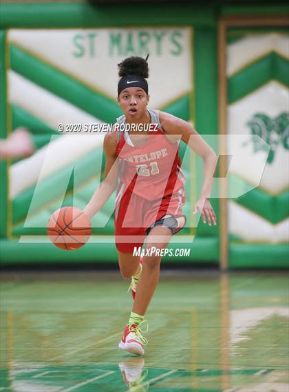 Thumbnail 2 in Antelope vs. Benson Tech (MLK Showcase) photogallery.