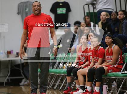 Thumbnail 3 in Antelope vs. Benson Tech (MLK Showcase) photogallery.