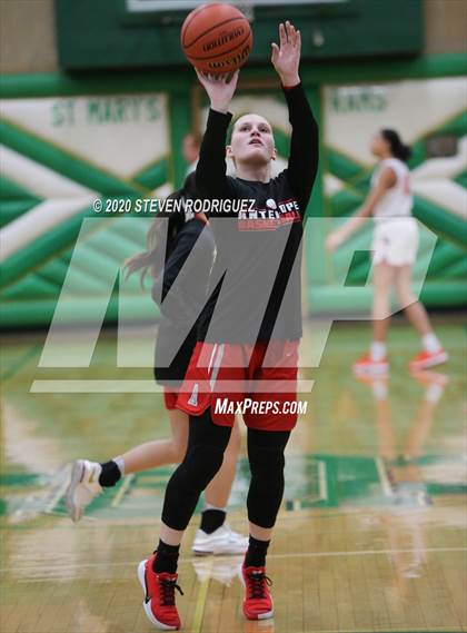 Thumbnail 1 in Antelope vs. Benson Tech (MLK Showcase) photogallery.