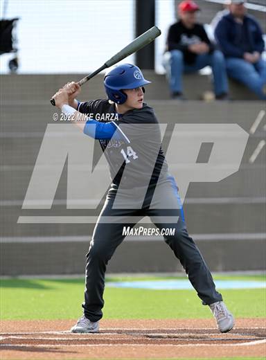 null - Photo 01