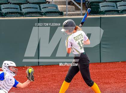 Thumbnail 2 in Gardner-Edgerton @ Shawnee Mission South photogallery.