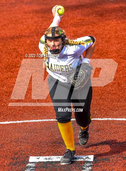 Thumbnail 2 in Gardner-Edgerton @ Shawnee Mission South photogallery.