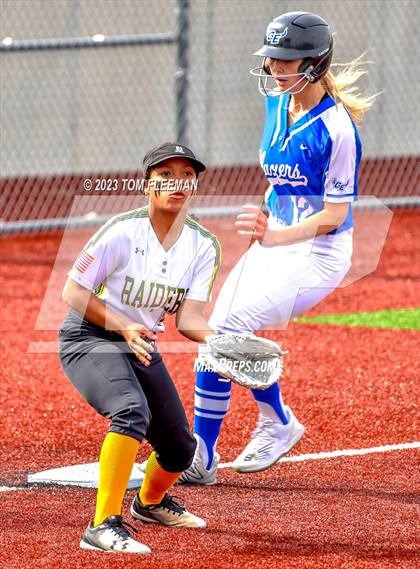 Thumbnail 3 in Gardner-Edgerton @ Shawnee Mission South photogallery.