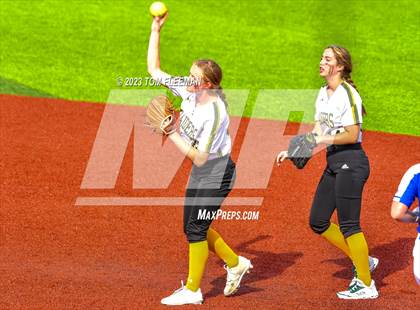 Thumbnail 3 in Gardner-Edgerton @ Shawnee Mission South photogallery.
