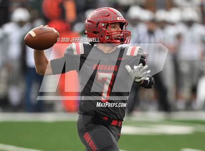 Thumbnail 2 in Lake Catholic vs. Van Wert (OHSAA D4 Final)  photogallery.